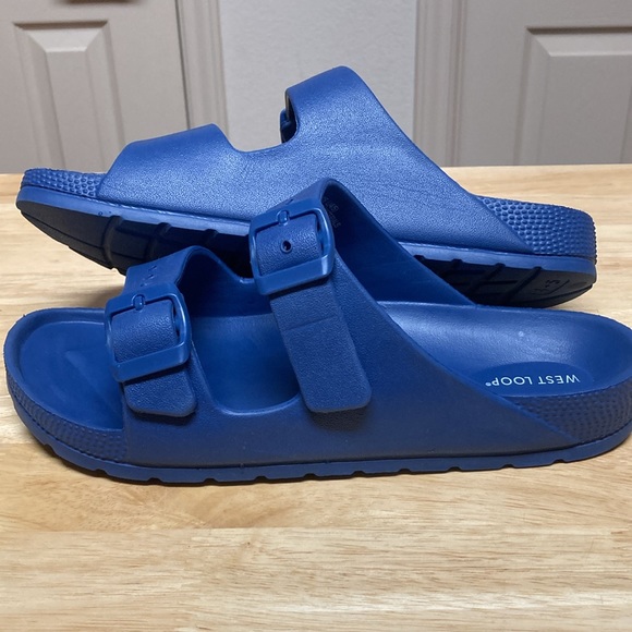 West Loop Navy Pool Slides Double Buckle Lightweight Shoes Size 4-5 - Picture 4 of 8